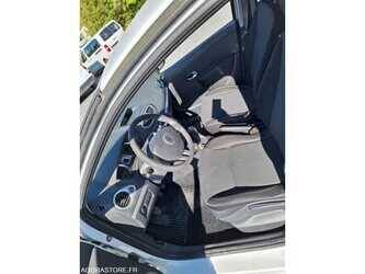 2012-renault-clio-1480757-48885672