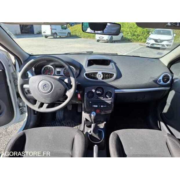 2012 Renault Clio-48885673