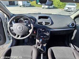 2012-renault-clio-1480757-48885673