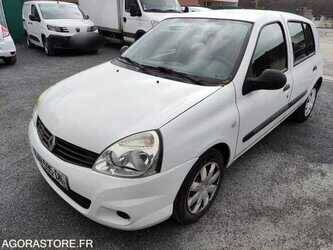 2009-renault-clio-1480759-48885684