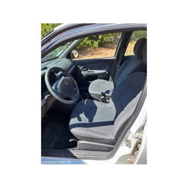 2009 Renault Clio-48885710