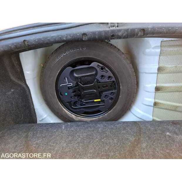 2009 Renault Clio-48885711