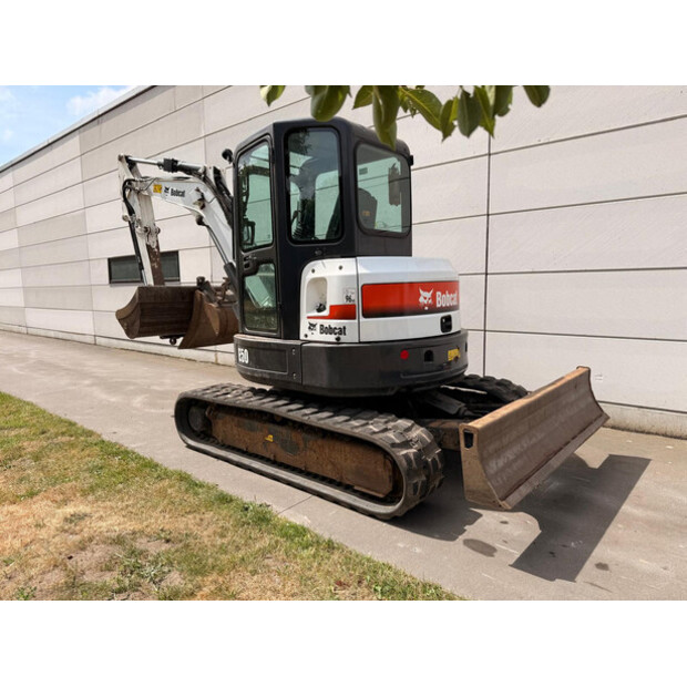 2018 بوبكات E50-48886840