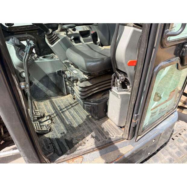 2018 بوبكات E50-48886848
