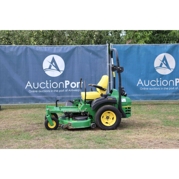 JOHN DEERE ZTRAK 717E-48888066