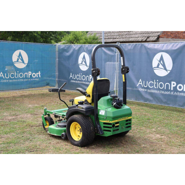 JOHN DEERE ZTRAK 717E-48888069