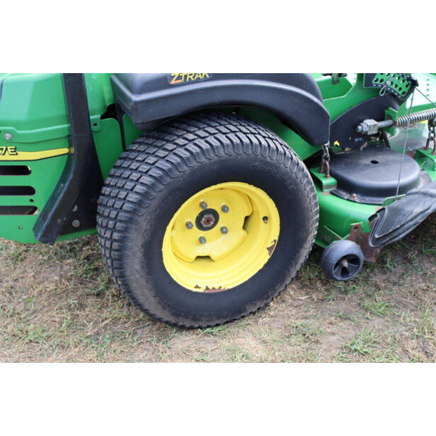 JOHN DEERE ZTRAK 717E-48888085