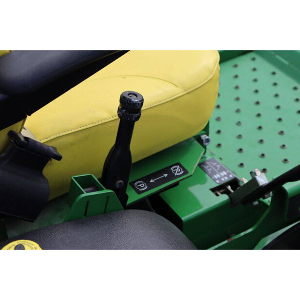 JOHN DEERE ZTRAK 717E-48888088