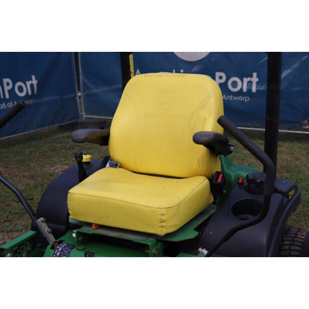 JOHN DEERE ZTRAK 717E-48888096