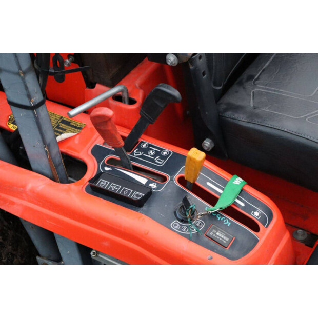 2011 KUBOTA GZD21-48888495