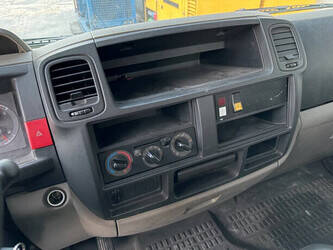 2008-nissan-cabstar-35-11-1480926-48888533