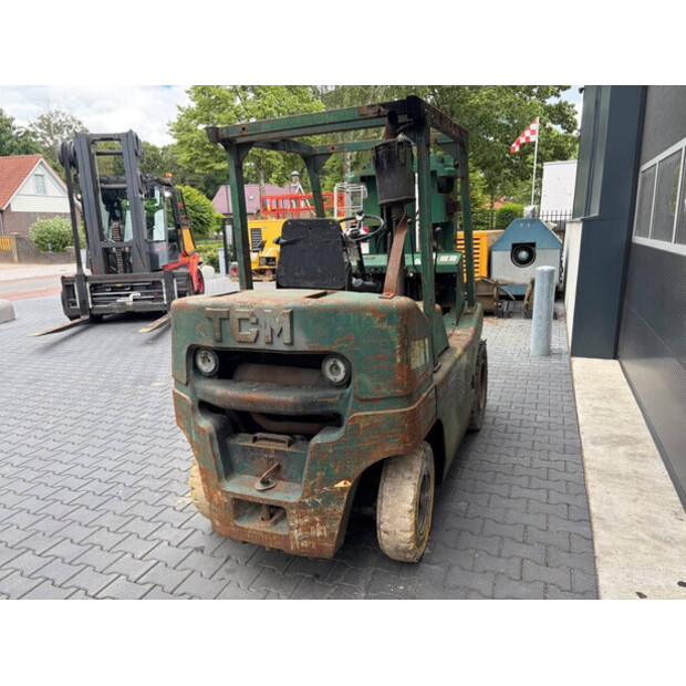 TCM FD30Z5-48888845