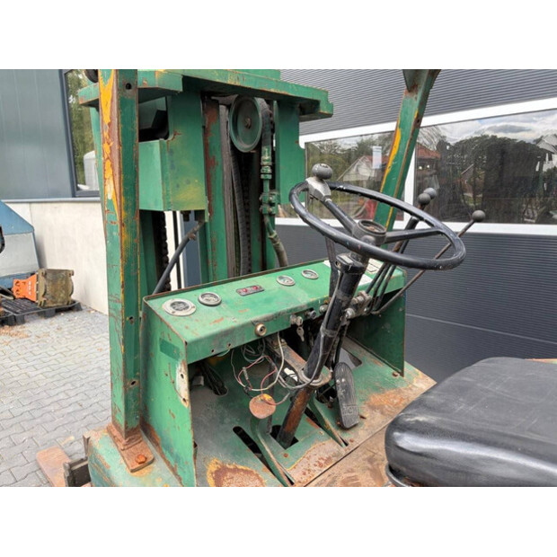 TCM FD30Z5-48888852
