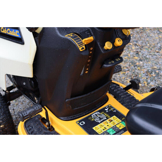2010 Cub Cadet GT-1224 Hydrostatic-48889141