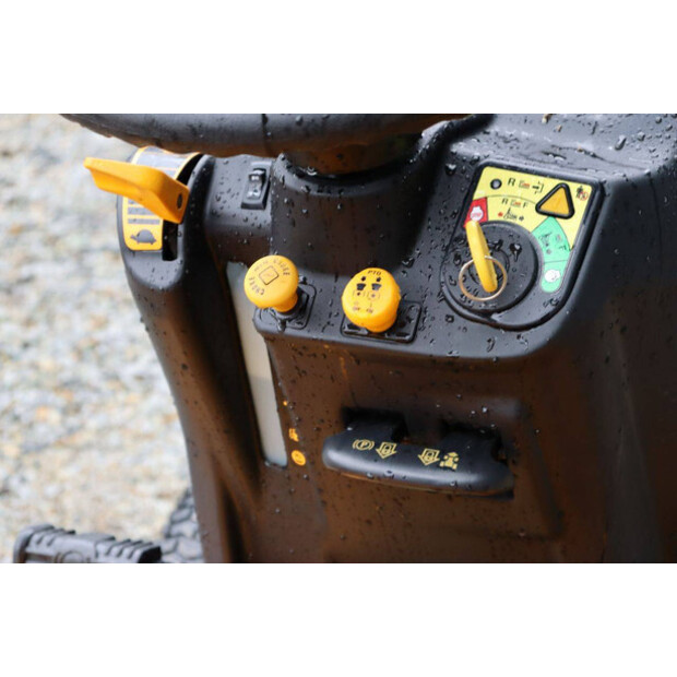 2010 Cub Cadet GT-1224 Hydrostatic-48889148