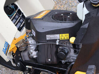 2010-cub-cadet-gt-1224-hydrostatic-48889155