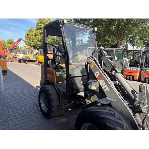 2012 جاينت V452T HD-48889348