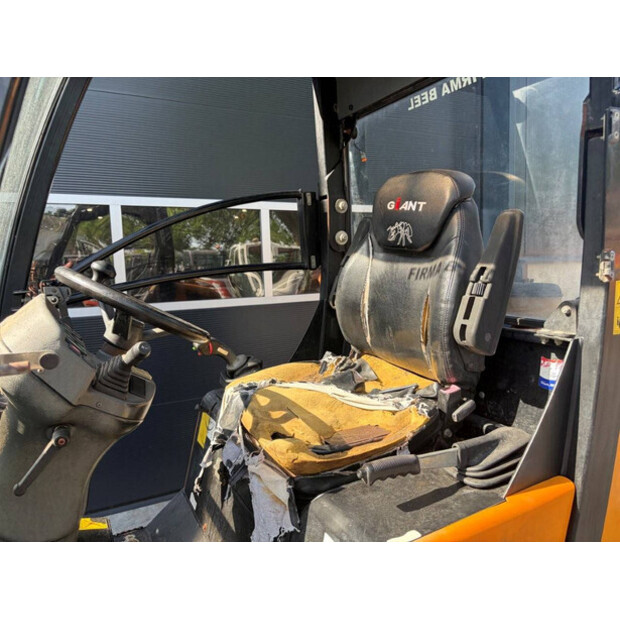 2012 جاينت V452T HD-48889351