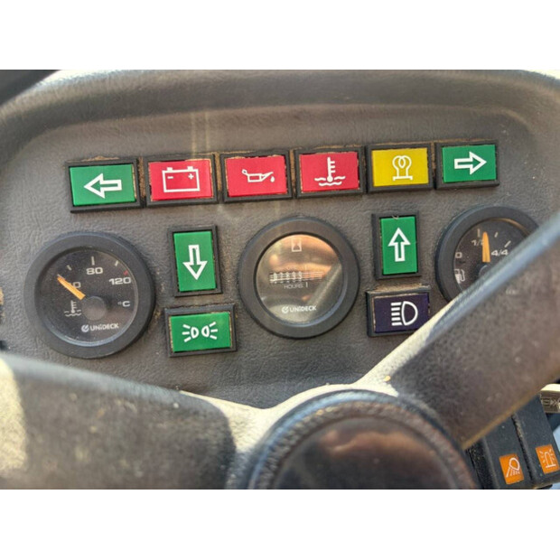 2012 جاينت V452T HD-48889352
