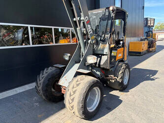 2012-giant-v452t-hd-1480970-48889355