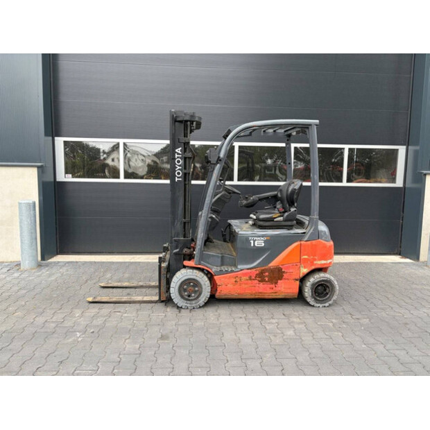 2017 Toyota 8FBMK16T-48889657