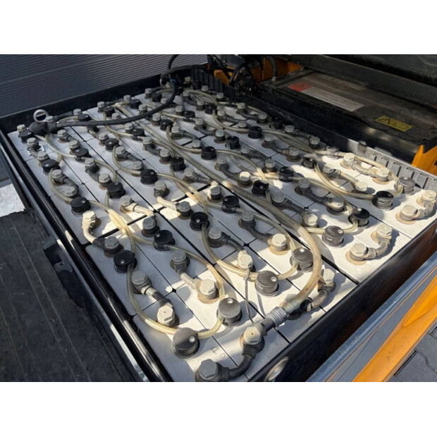 2016 Toyota 8FBMKT25-48889728