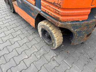 1990-toyota-42-5fgf-25-1480991-48889744