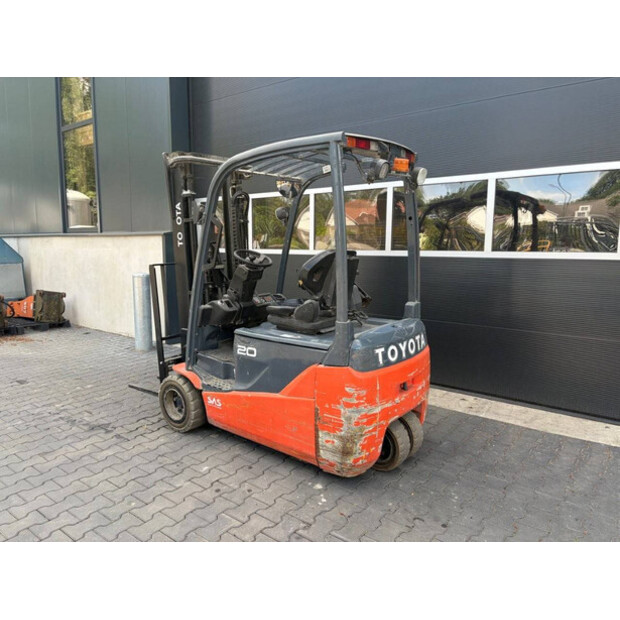 2017 تويوتا 8FBE20T-48889904