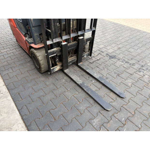 2017 تويوتا 8FBE20T-48889907