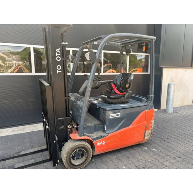 2017 تويوتا 8FBE20T-48889913