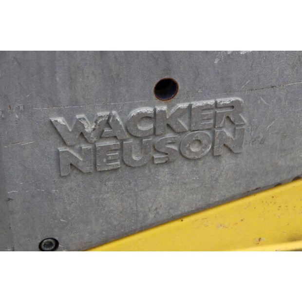 2017 Neuson 1d81s-48889937