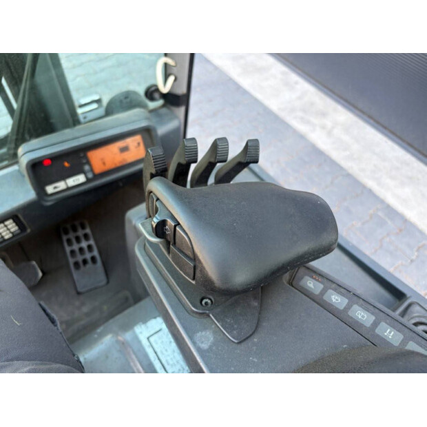 2016 جنجهينريتش EFG 220-48889980