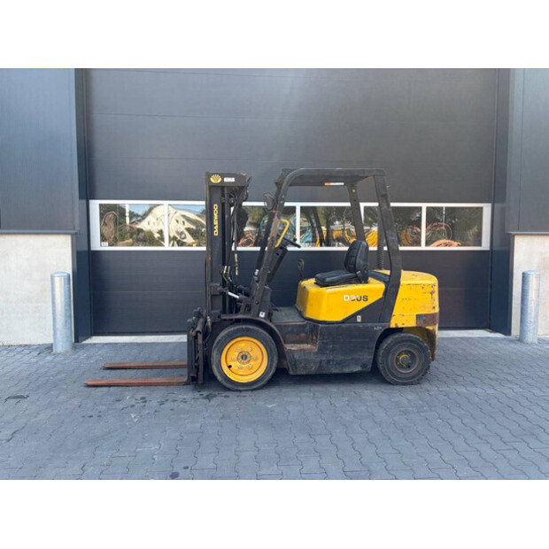 2000 Daewoo D30S-3-48890023