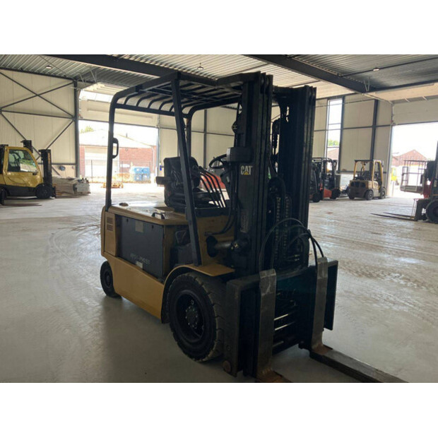 2009 Caterpillar EP30K-PAC-48890893