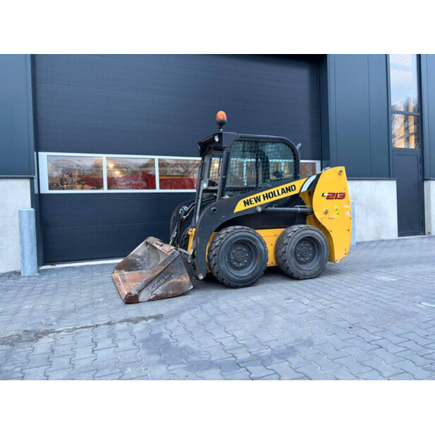 2018 New Holland L213-48891114