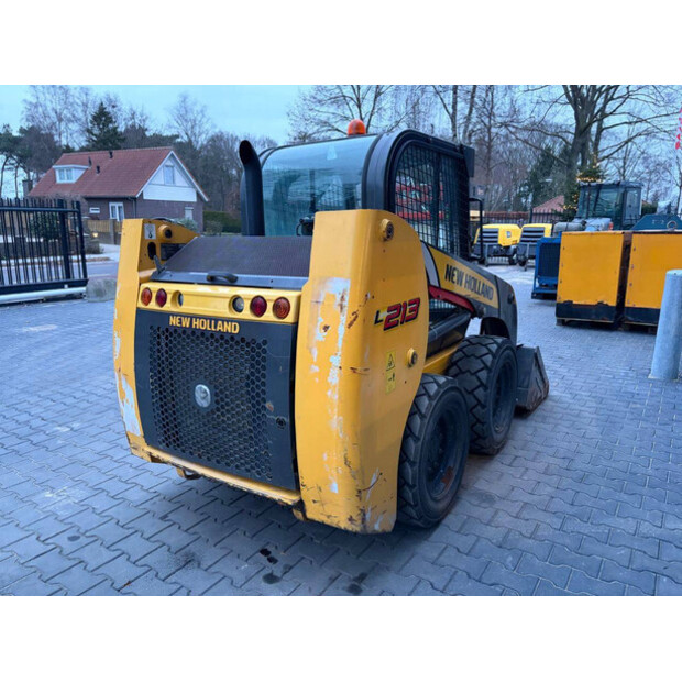 2018 New Holland L213-48891118