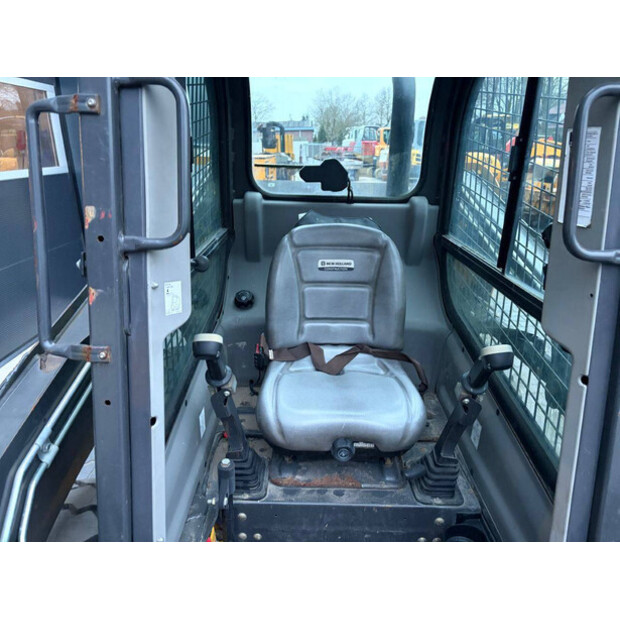2018 New Holland L213-48891123