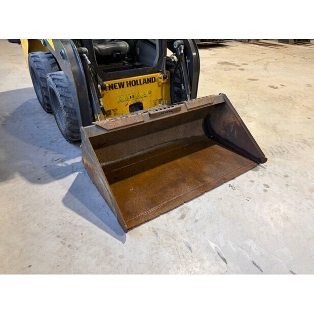2018 New Holland L213-48891159