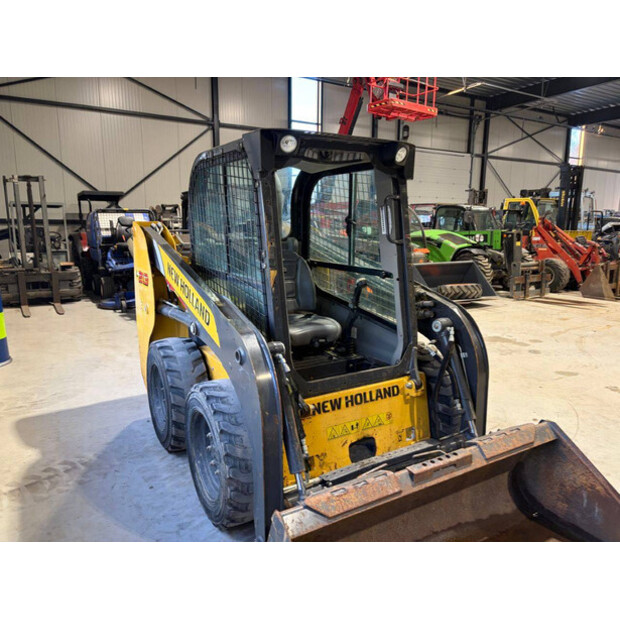 2018 New Holland L213-48891160