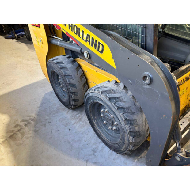 2018 New Holland L213-48891161