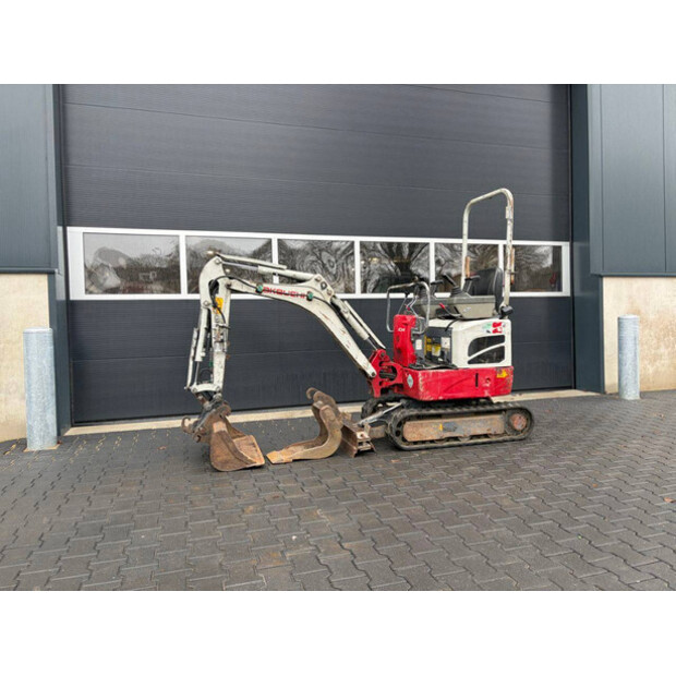 2015 TAKEUCHI TB210R-48891213