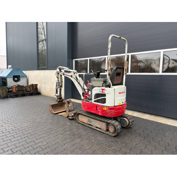 2015 TAKEUCHI TB210R-48891215
