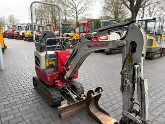 2015-takeuchi-tb210r-1481056-48891218