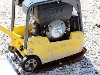 2015-neuson-vibroplate-dpu3050-48891524