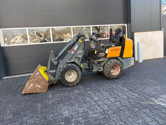2011-giant-d332st-1481072-48891534