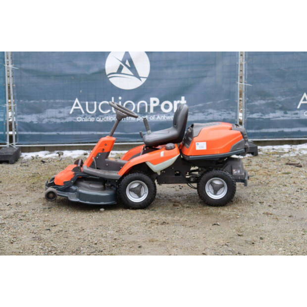 2018 Husqvarna R215TH-48891954