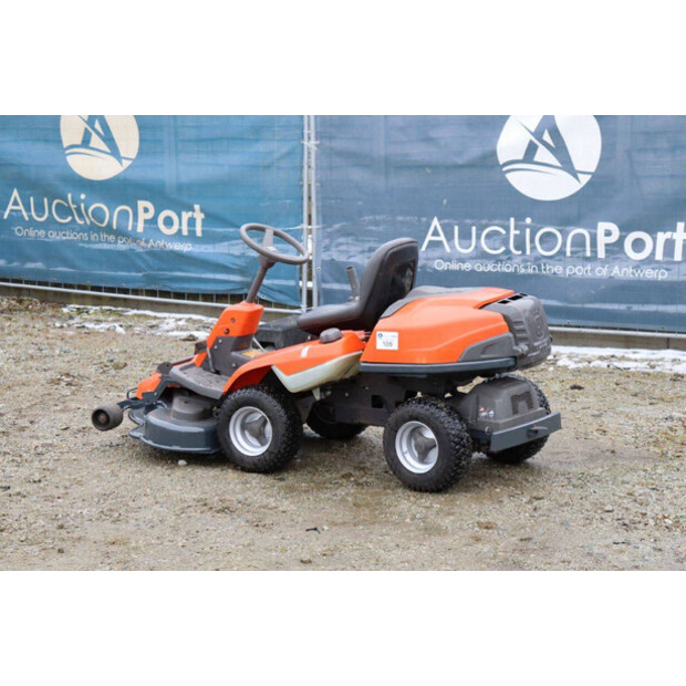 2018 Husqvarna R215TH-48891955