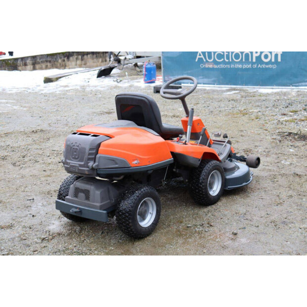 2018 Husqvarna R215TH-48891958