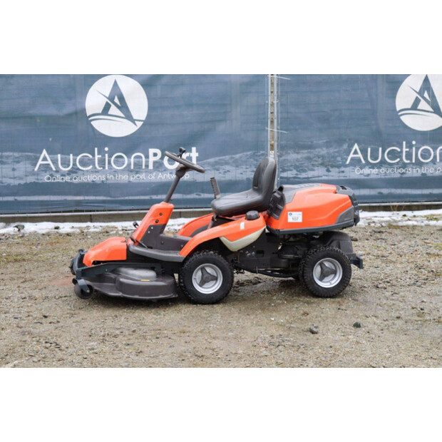 2018 Husqvarna R320 AWD-48892006