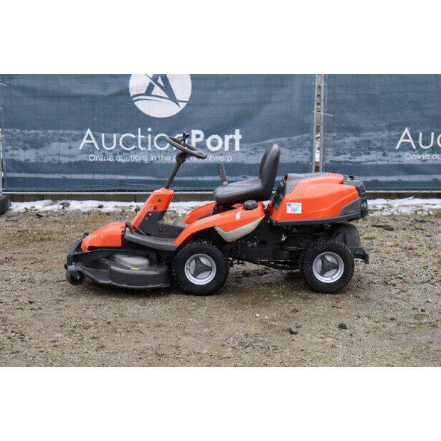 2018 Husqvarna R320 AWD-48892007